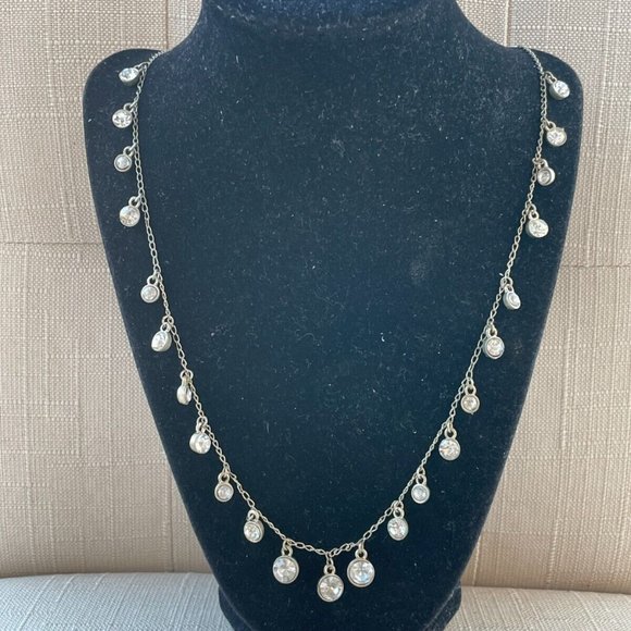 Loft Women Necklace Crystals Accent Fashion Jewelry Gold Tone Necklace - Picture 8 of 12